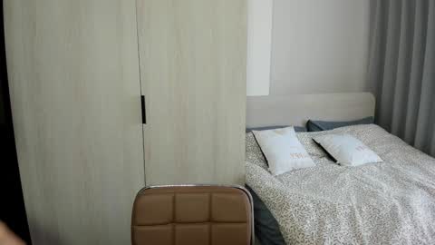 Call me baby  real name Eva   online show from 25, 12, 2024