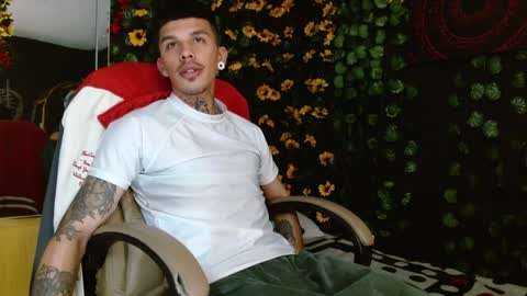 Snapshot of baby_gio chatting on 6, 12, 2024 OF GxoXabs online show from 6, 12, 2024