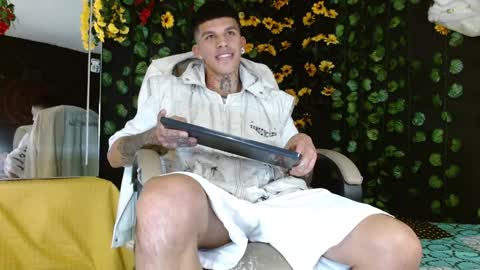 Snapshot of baby_gio chatting on 16, 12, 2024 OF GxoXabs online show from 16, 12, 2024