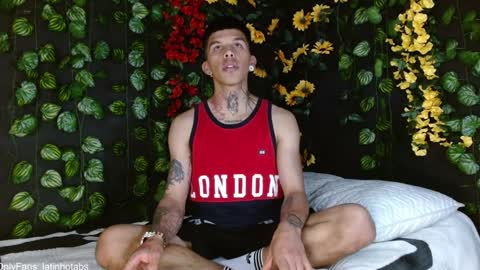 Snapshot of baby_gio chatting on 14, 1, 2025 OF GxoXabs online show from 14, 1, 2025