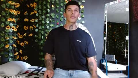 Snapshot of baby_gio chatting on 23, 1, 2025 OF GxoXabs online show from 23, 1, 2025