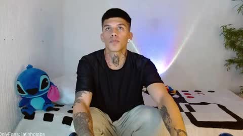 Snapshot of baby_gio chatting on 30, 1, 2025 OF GxoXabs online show from 30, 1, 2025