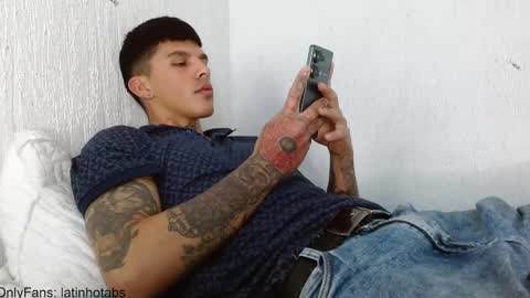 Snapshot of baby_gio chatting on 5, 3, 2025 OF GxoXabs online show from 5, 3, 2025