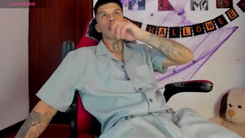 Snapshot of baby_gio chatting on 21, 10, 2025 OF GxoXabs online show from 21, 10, 2025