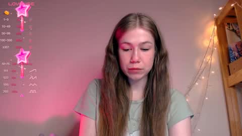 Snapshot of baby_girl_0001 chatting on 8, 1, 2025 Kira online show from 8, 1, 2025