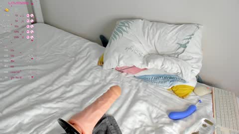 Snapshot of baby_jul1 chatting on 18, 12, 2024 JULY online show from 18, 12, 2024