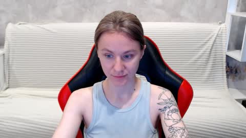 Snapshot of baby_kitte chatting on 16, 9, 2025 baby_kitte online show from 16, 9, 2025