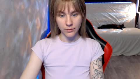 baby_kitte online show from 19, 5, 2026