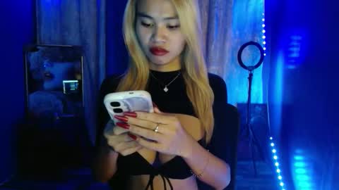 Snapshot of baby_love143 chatting on 5, 11, 2025 sky online show from 5, 11, 2025