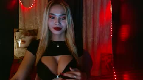 Snapshot of baby_love143 chatting on 11, 11, 2025 sky online show from 11, 11, 2025