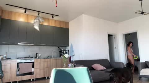 mei online show from 14, 10, 2025