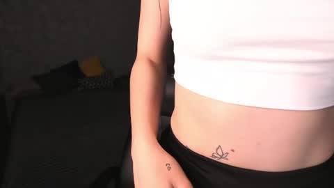 baby_sunsh1ne_ online show from 21, 6, 2026