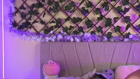 Snapshot of baby_xian chatting on 15, 12, 2024  Dani  online show from 15, 12, 2024