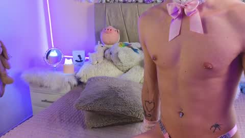 Snapshot of baby_xian chatting on 31, 12, 2024  Dani  online show from 31, 12, 2024