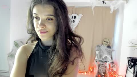 Aylin  online show from 25, 10, 2025