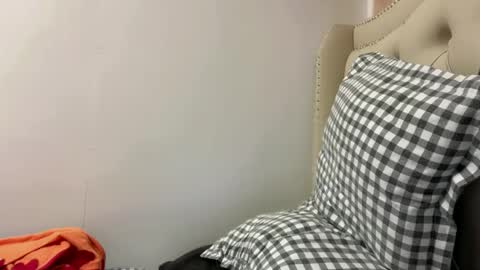 Snapshot of babyclarats chatting on 23, 2, 2026 Clara online show from 23, 2, 2026