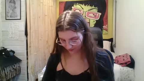 Snapshot of babydemon6 chatting on 6, 8, 2026 babydemon6 online show from 6, 8, 2026