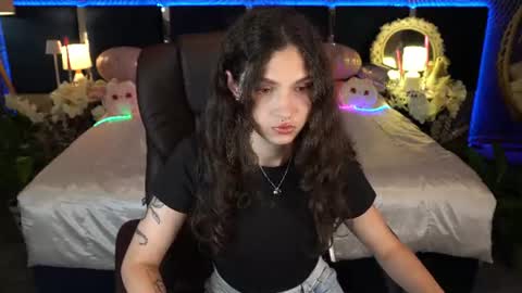 Snapshot of babyflowerr chatting on 24, 6, 2026 Sasha online show from 24, 6, 2026