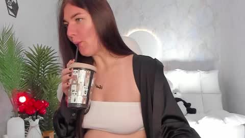 Snapshot of babyisperfect chatting on 15, 9, 2025 Sophia online show from 15, 9, 2025