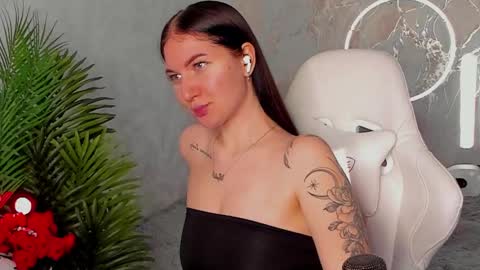 Snapshot of babyisperfect chatting on 3, 2, 2026 Sophia online show from 3, 2, 2026