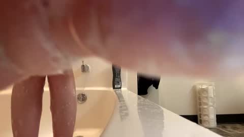 Snapshot of babyjeanscreams chatting on 29, 11, 2025 babyjeanscreams online show from 29, 11, 2025