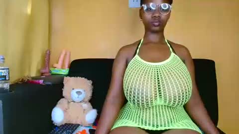 babyluciax online show from 11, 5, 2026