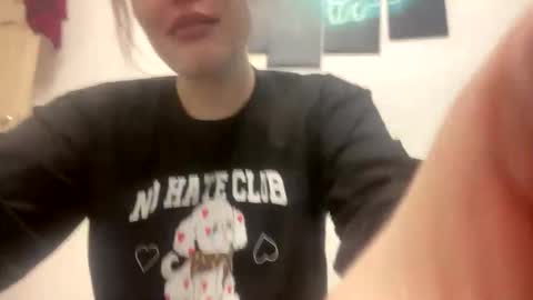 babymeow17 online show from 24, 11, 2025