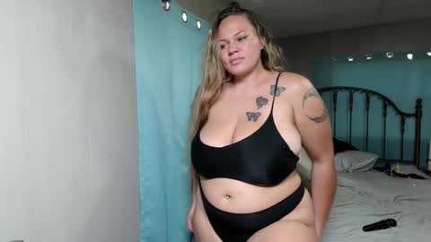 Snapshot of babymost chatting on 10, 9, 2025 Baby Most online show from 10, 9, 2025