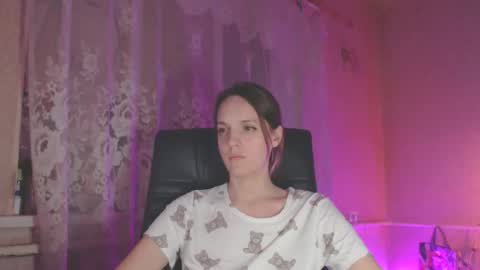 Snapshot of babymuro4ka chatting on 2, 4, 2026 Sonya online show from 2, 4, 2026