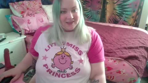 Snapshot of babyslutbunny chatting on 21, 1, 2025 babyslutbunny online show from 21, 1, 2025