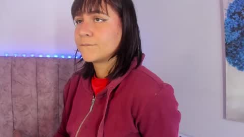 Snapshot of babyysnake chatting on 28, 4, 2026 daya independent model online show from 28, 4, 2026