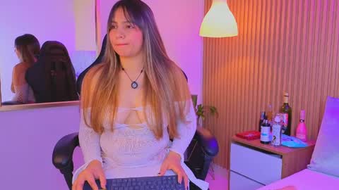 Snapshot of babyzahara chatting on 12, 5, 2026 babyzahara online show from 12, 5, 2026