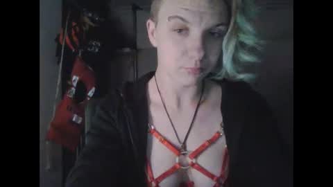 Honey online show from 3, 12, 2025