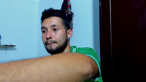 Snapshot of bad__couple_ chatting on 26, 10, 2025 s online show from 26, 10, 2025