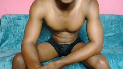 badaddo910342 online show from 14, 4, 2026