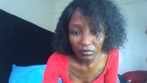 Snapshot of baddie_bunnie chatting on 23, 11, 2025 baddie_bunnie online show from 23, 11, 2025