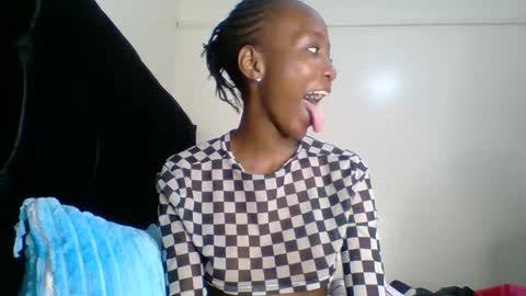 Snapshot of baddie_bunnie chatting on 29, 11, 2025 baddie_bunnie online show from 29, 11, 2025