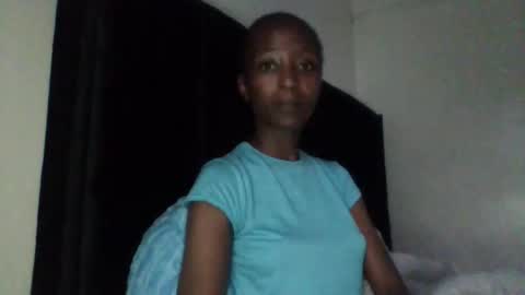 Snapshot of baddie_bunnie chatting on 29, 11, 2025 baddie_bunnie online show from 29, 11, 2025