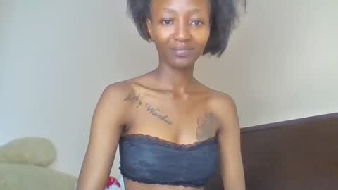 Snapshot of baddie_bunnie chatting on 22, 12, 2025 baddie_bunnie online show from 22, 12, 2025