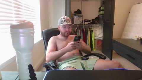Snapshot of baddydaddy23 chatting on 28, 9, 2025 Jon online show from 28, 9, 2025
