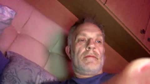 Snapshot of badger150 chatting on 11, 1, 2025 badger150 online show from 11, 1, 2025