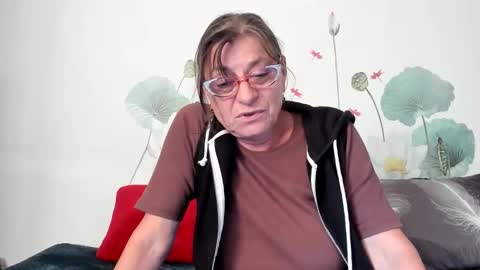 Snapshot of badgg chatting on 30, 9, 2025 Gina online show from 30, 9, 2025