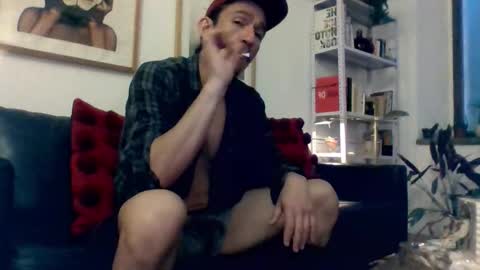 Mexican livin Off the Wall online show from 25, 11, 2025