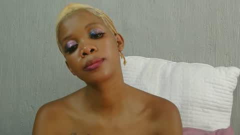 Lily online show from 11, 11, 2025