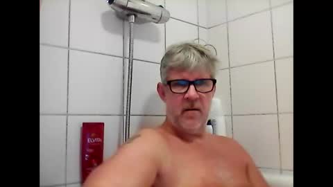 baggelina75 online show from 10, 12, 2024