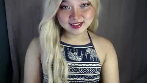 Snapshot of bahoglaway69 chatting on 19, 10, 2025 april online show from 19, 10, 2025