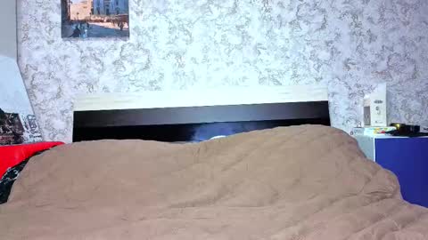 Snapshot of baiambel_mi chatting on 5, 3, 2026 holly online show from 5, 3, 2026