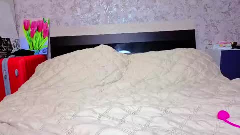 Snapshot of baiambel_mi chatting on 12, 3, 2026 holly online show from 12, 3, 2026