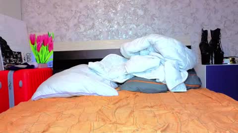 Snapshot of baiambel_mi chatting on 19, 5, 2026 holly online show from 19, 5, 2026