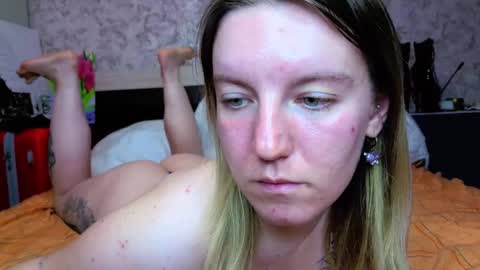 Snapshot of baiambel_mi chatting on 23, 5, 2026 holly online show from 23, 5, 2026